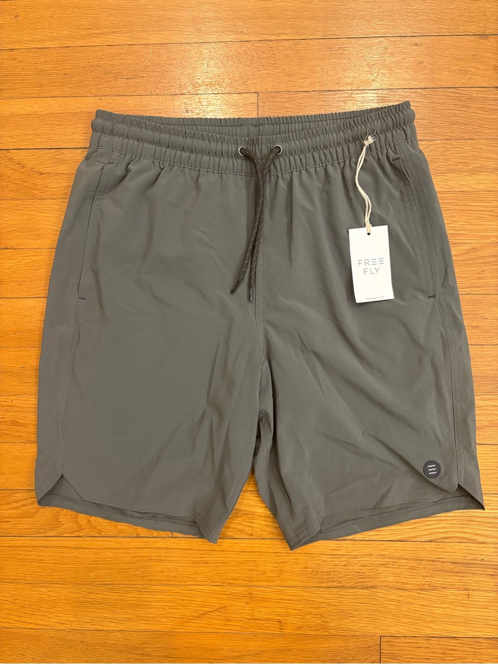Men’s Free Fly Lined Swell - Gray Shorts - Medium - NWT
